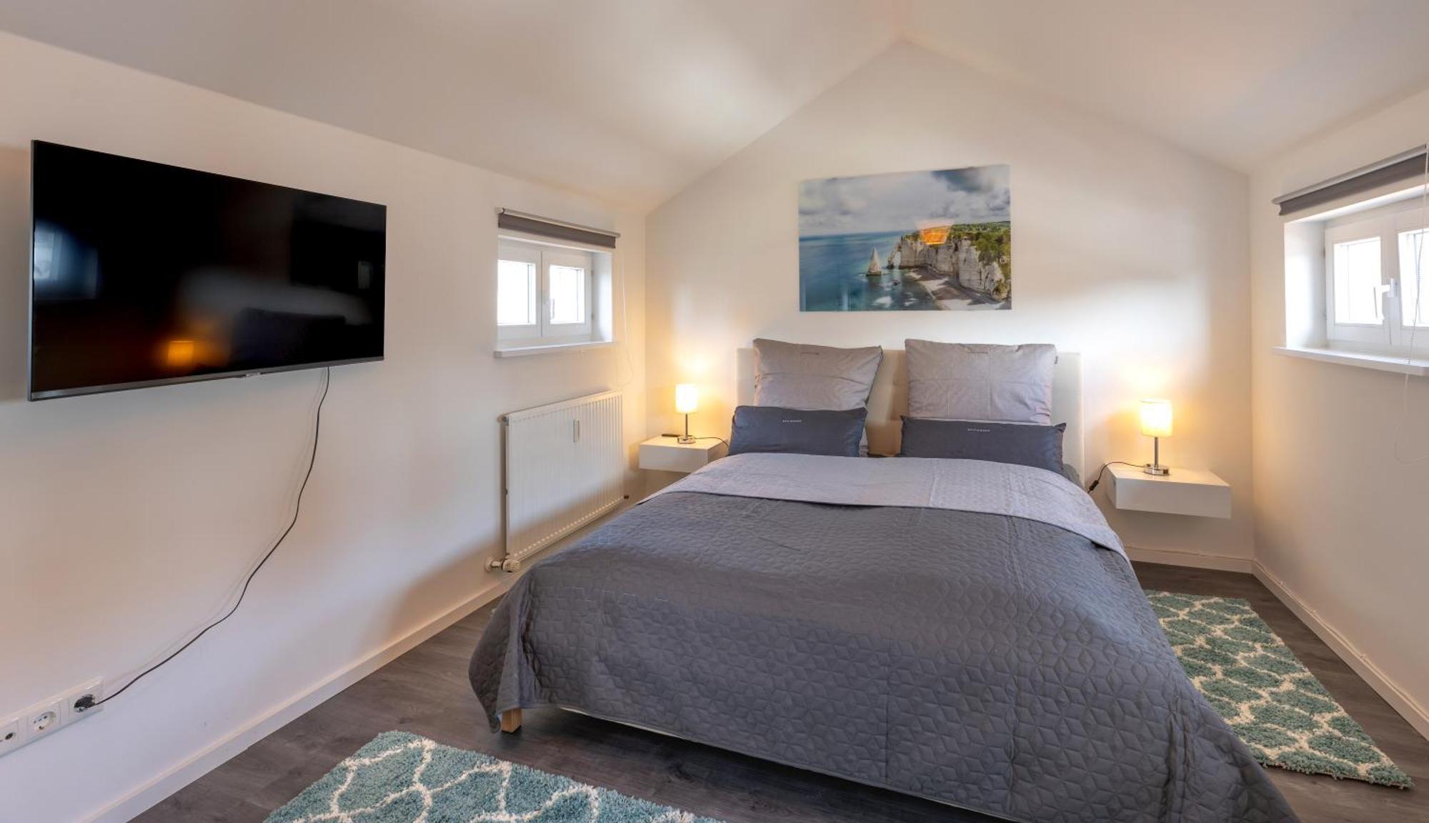 Sweethome - Maisonette Apartment, Parkplatz, Wifi, Naehe Zentrum Furstenfeldbruck Bagian luar foto