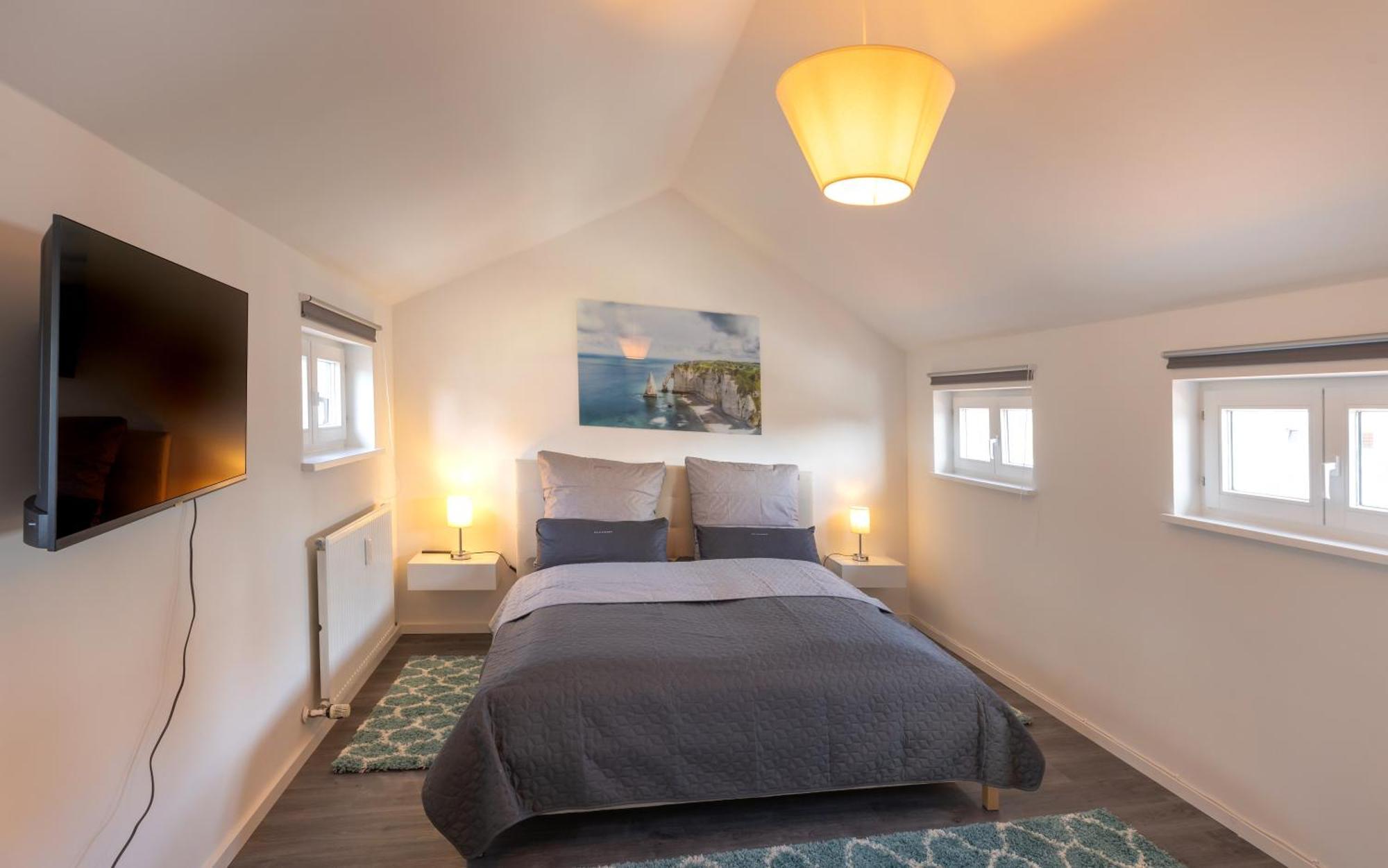 Sweethome - Maisonette Apartment, Parkplatz, Wifi, Naehe Zentrum Furstenfeldbruck Bagian luar foto
