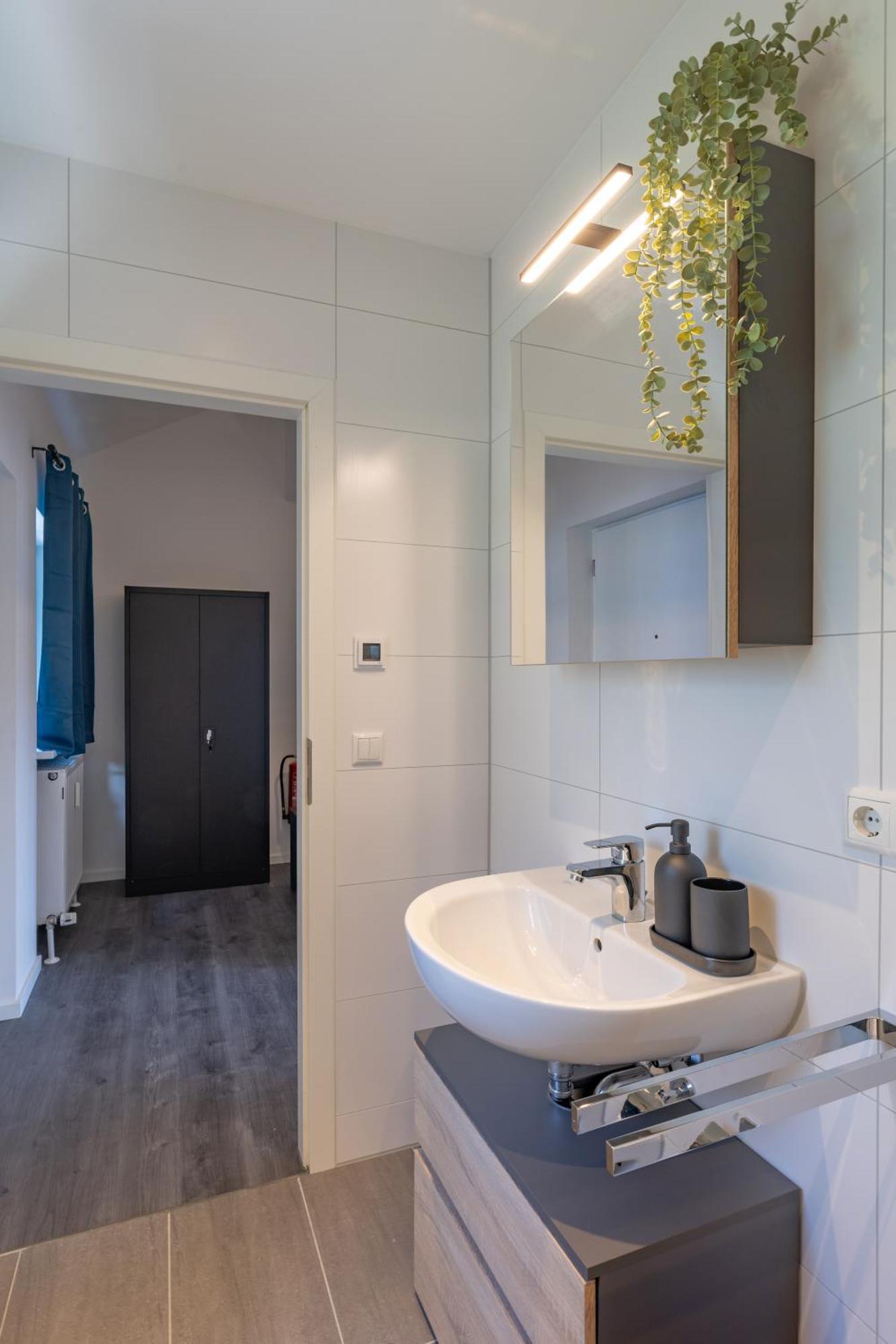 Sweethome - Maisonette Apartment, Parkplatz, Wifi, Naehe Zentrum Furstenfeldbruck Bagian luar foto