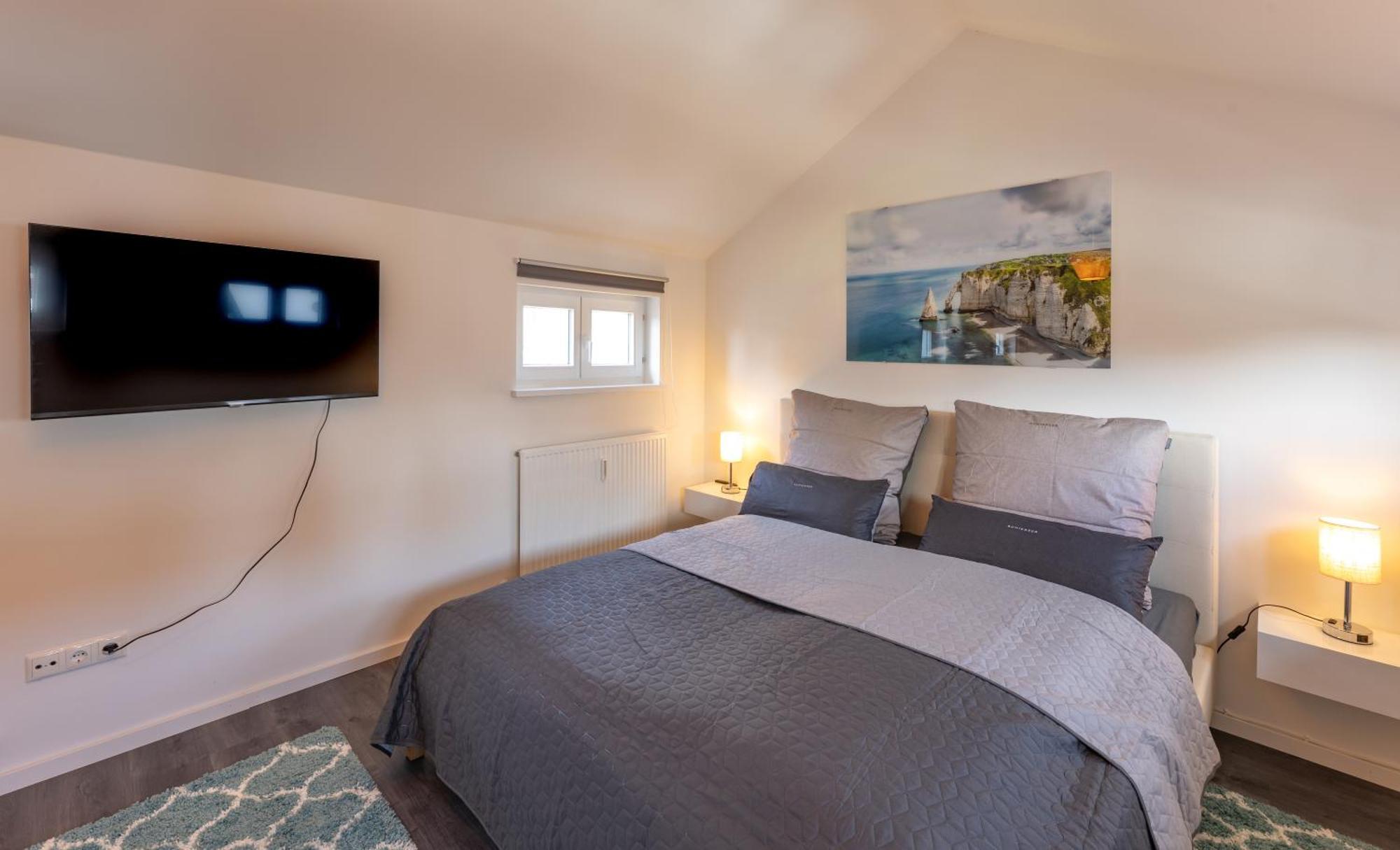 Sweethome - Maisonette Apartment, Parkplatz, Wifi, Naehe Zentrum Furstenfeldbruck Bagian luar foto